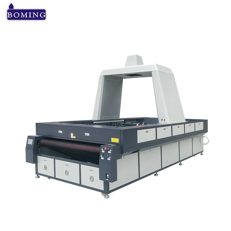 Máquina de corte por las láser de la cámara del patrón impreso bordado