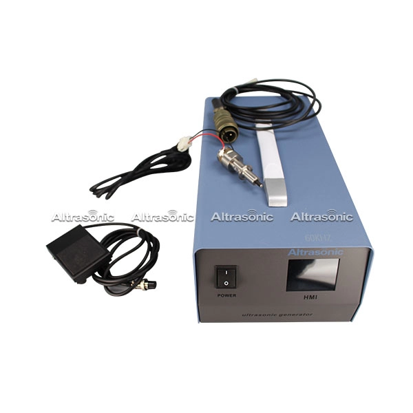 Generador ultrasónico digital de alta frecuencia Soldadura por puntos para PVC entre cartón fino