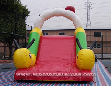 Tobogán de oruga inflable para niños de interior hecho a medida hecho de lona de pvc de 0,55 mm