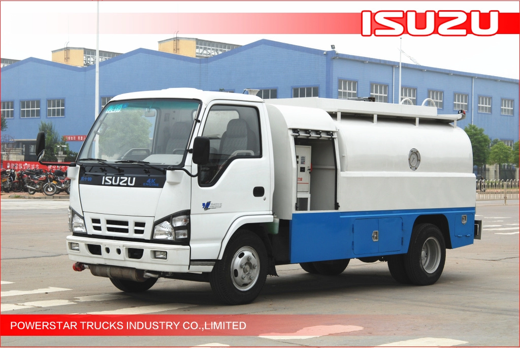 Camión cisterna de repostaje fiscal Isuzu 4000L para entrega de gasolina/diésel ligero