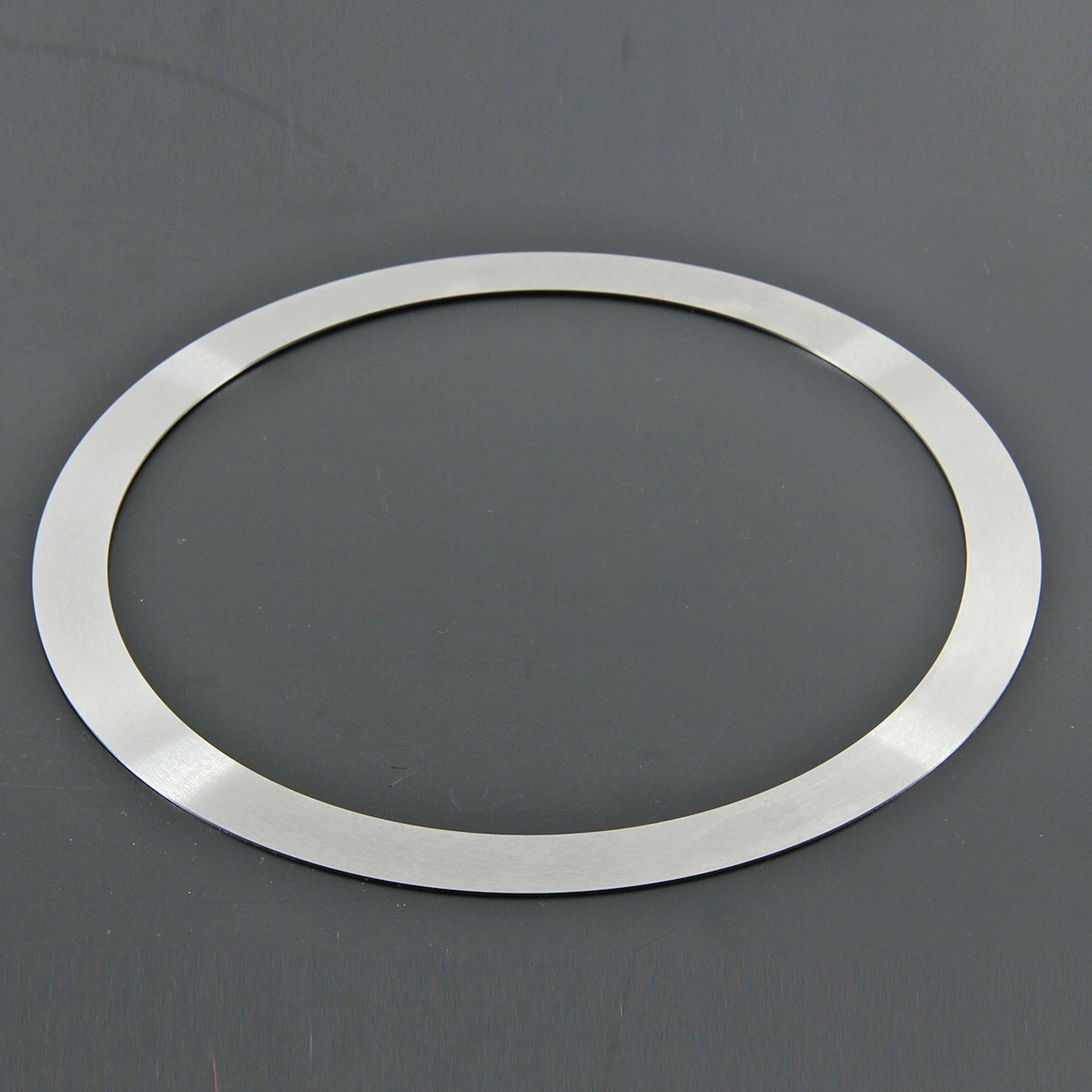 Cuchilla de rebobinado de disco cortador de hoja de bobina de precisión superior del fabricante con espaciador separador