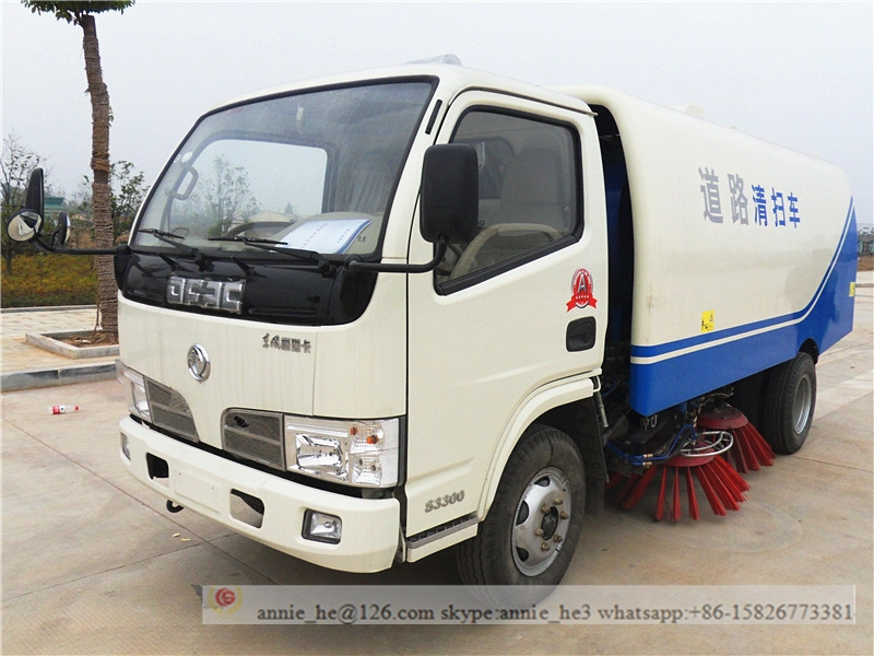 DongFeng Light Road Sweeper Truck 4000 Litros