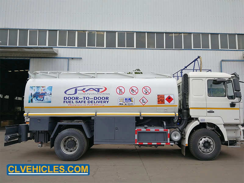 Camión cisterna de petróleo crudo Shacman de 18000 litros