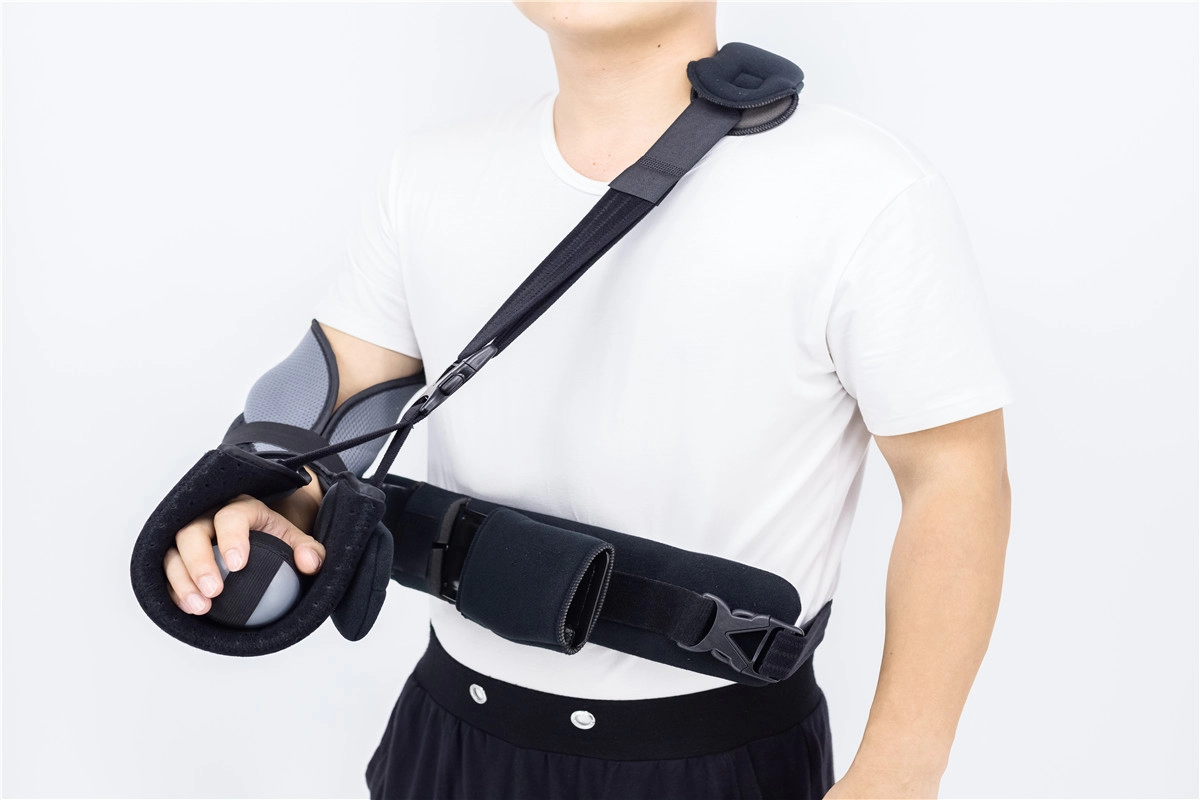 Inmovilizador de cabestrillo de brazo de hombro ajustable con barra de metal de ángulo libre fabricante personalizado