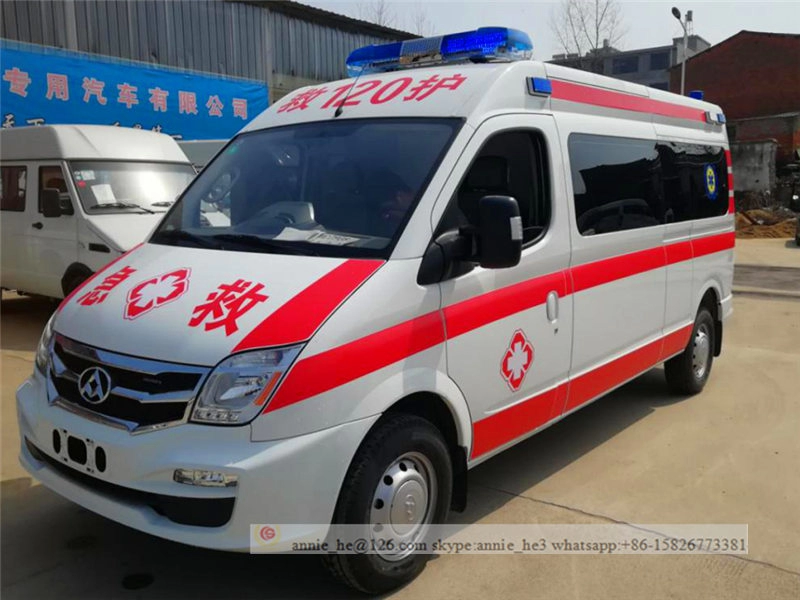 Ambulancia médica con motor de gasolina