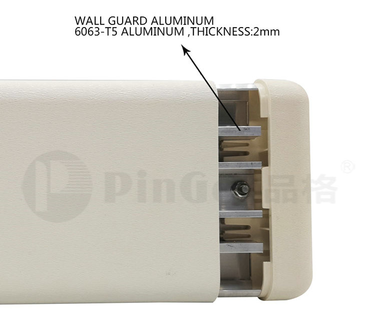 El protector del riel del parachoques de pared de 4" (102 mm) se extiende 1" (25 mm) desde la pared