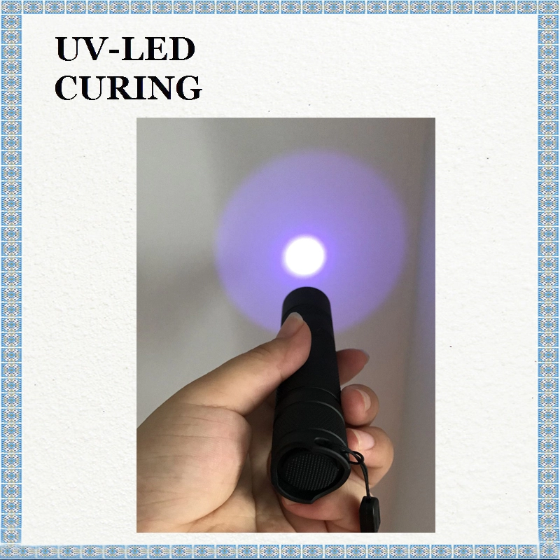 Dentro de Corea 3W UV LED UV365nm Linterna UV para inspección de fluorescencia Detección de fugas