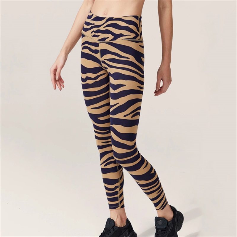 Four-way stretch leggings