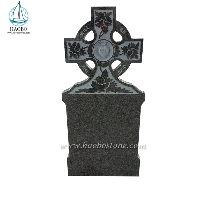 Lápida funeraria tallada con cruz celta de granito G654