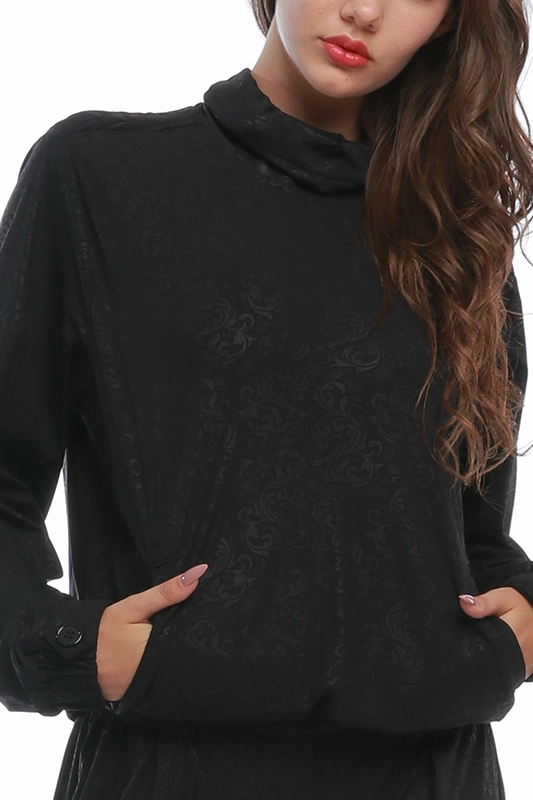 Sudadera negra sin forro de manga larga con cuello alto y talla grande para mujer