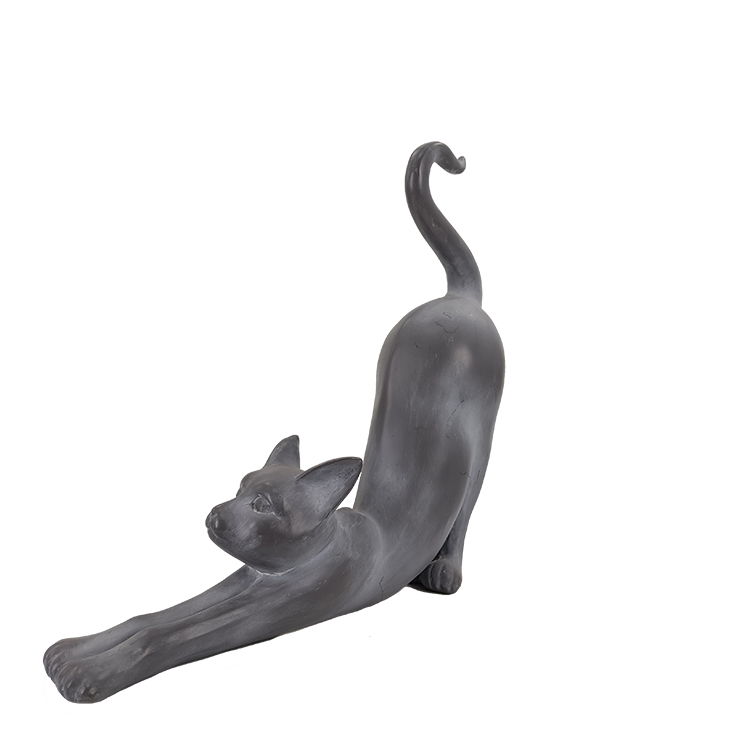 figura de gato estirada de resina