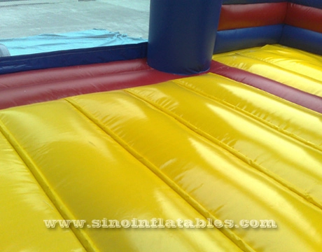 Castillo de salto inflable de spiderman para niños de 6x5 m con tobogán a precio de venta de Sino Inflatables