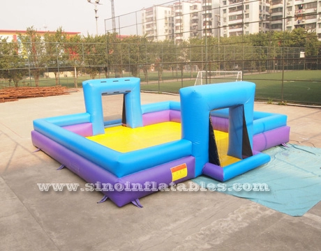Campo de fútbol de jabón inflable para niños y adultos al aire libre de 28x25 pies para juegos interactivos