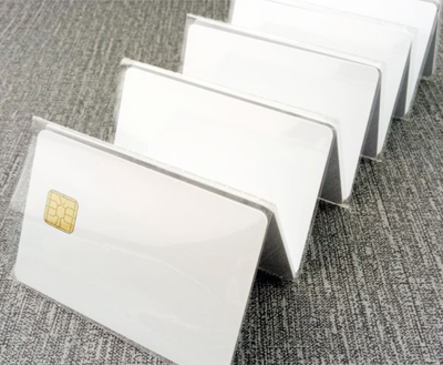 Tarjeta de crédito Tarjeta con chip de contacto de tamaño de chip grande