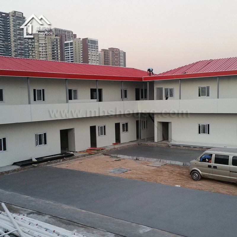 Casa prefabricada modular estilo T de fábrica de China en el sitio de construcción