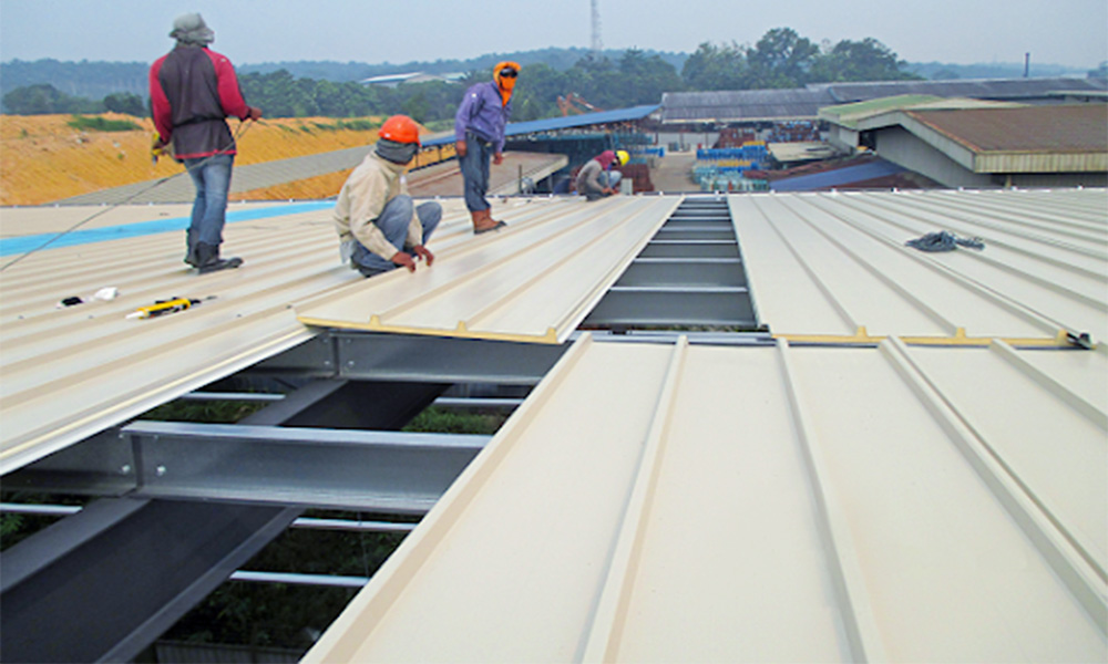 instalación de paneles de techo